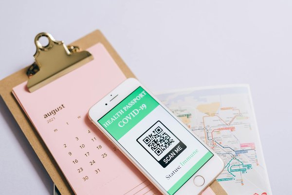 Discover the charm of the cotswolds: the ultimate guide to enchanting historic market towns on foot